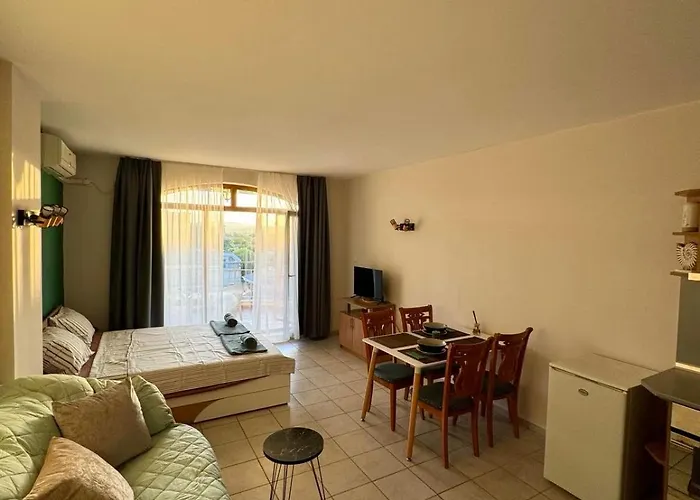 アパート Royal Sunset サニービーチ